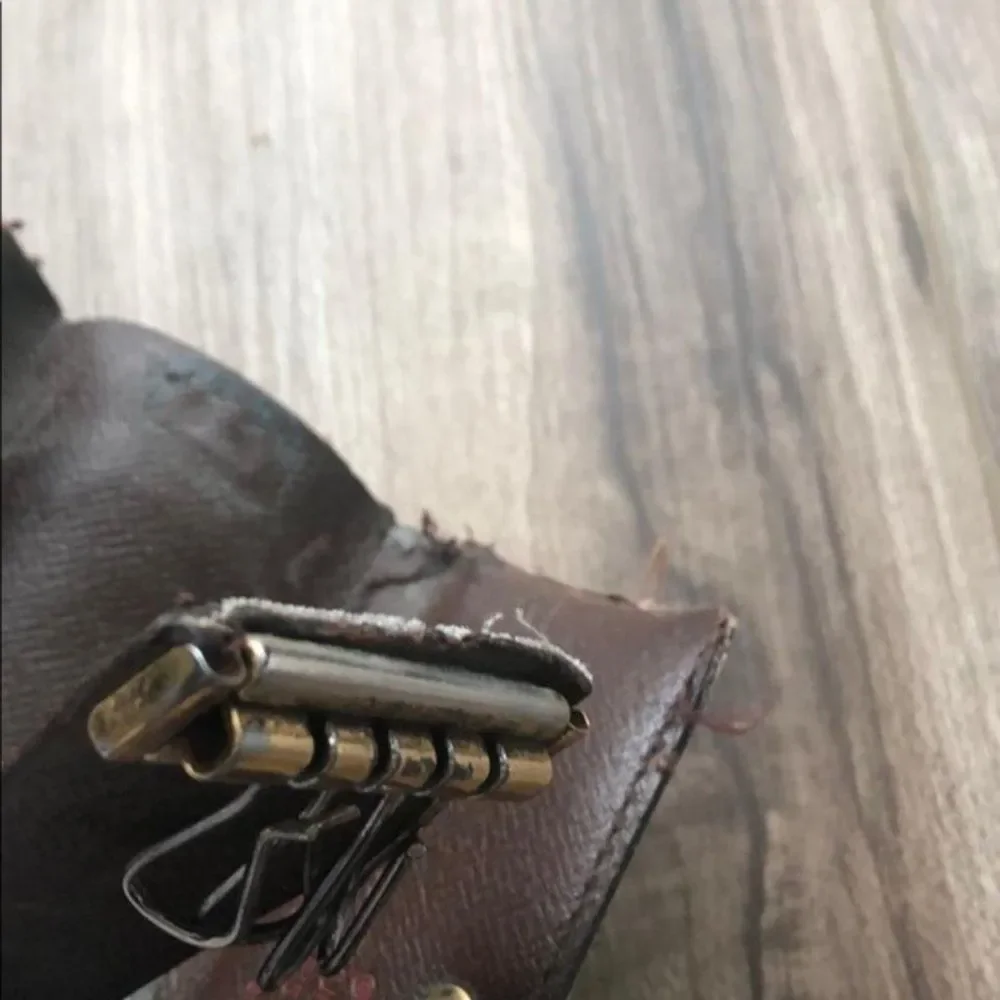Louis Vuitton Damier Key Holder/Wallet #371💥PRICE DROP💥